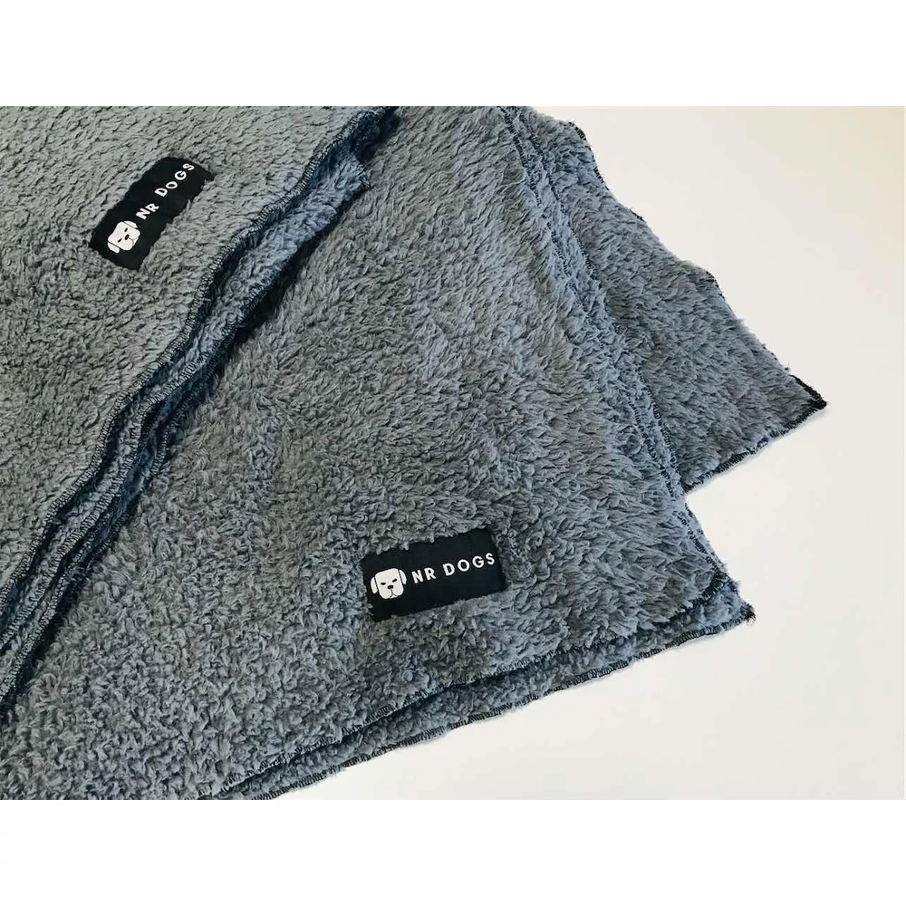 Kutyatakaró, szürke, NR dogs Kutyatakaró, szürke, NR dogs